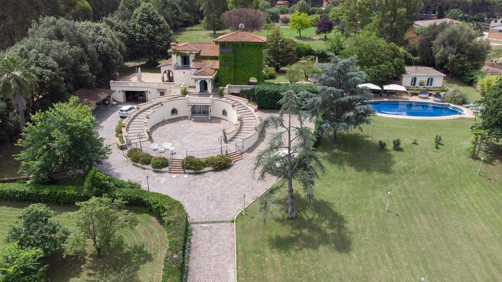Prestigiosa Con Parco Palestra E Piscina Villa Roma