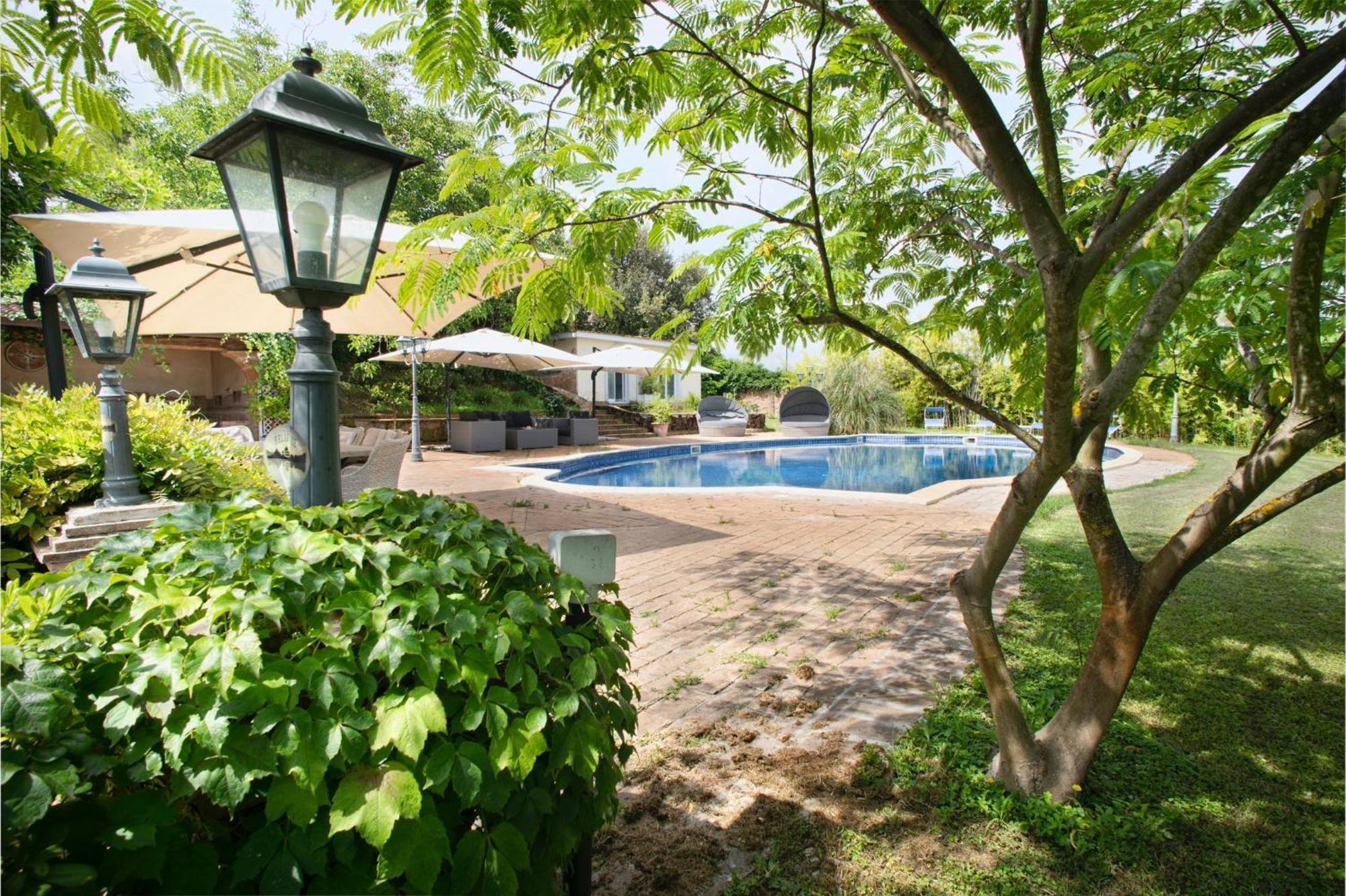 Villa Prestigiosa Con Parco Palestra E Piscina Roma